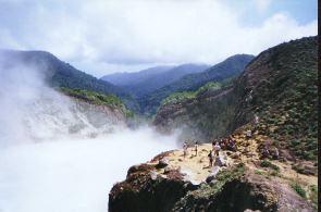 Boiling Lake Dominica (10K)